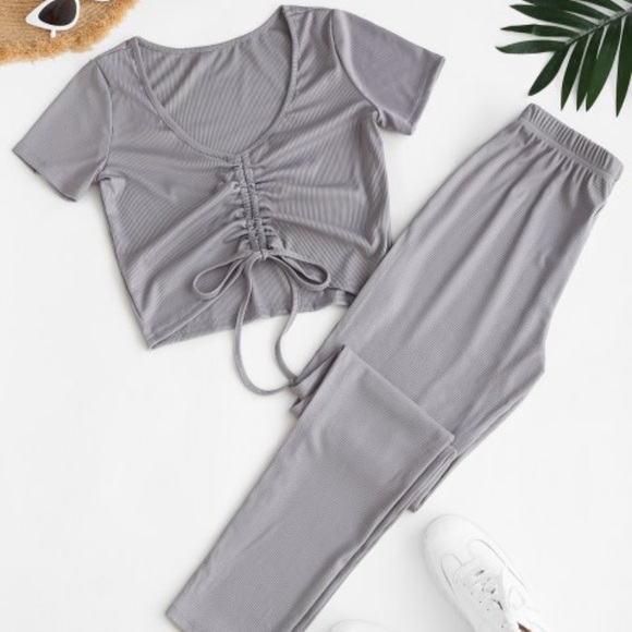 💖 2/$25 Zaful Cinched Top & High Waisted Pant Set - Picture 1 of 7